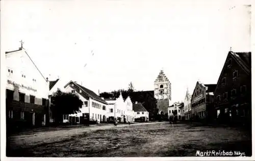 Ak Reisbach im Vilstal Niederbayern, Marktplatz, Bäckerei Franz Leibenger, Geschäft H. Härtl, Kirche