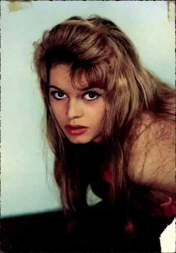 Ak Schauspielerin Brigitte Bardot, Portrait