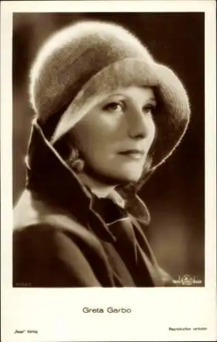 Ak Schauspielerin Greta Garbo, Portrait, Ross 4132/1