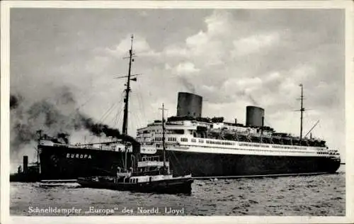 Ak Norddeutscher Lloyd Bremen, Schnelldampfer Europa, Schleppschiff