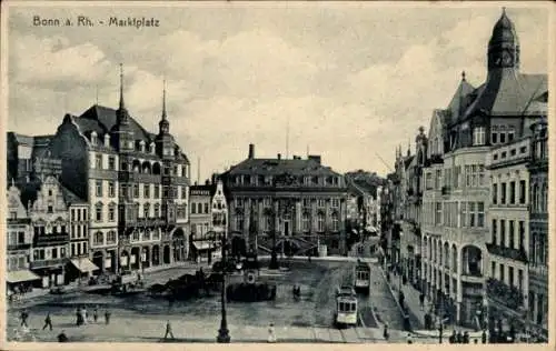 Ak Bonn am Rhein, Marktplatz, Rathaus, Straßenbahnen, Denkmal