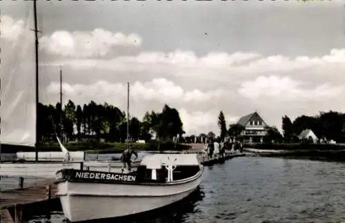 Ak Lembruch am Dümmersee, Brinkmeyers Strandlust, Bootssteg, Boot Niedersachsen