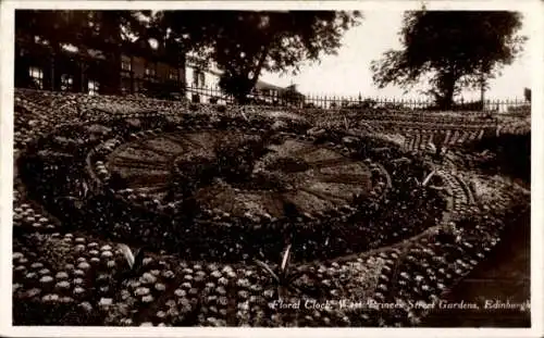 Ak Edinburgh Schottland, Blumenuhr, West Princes Street Gardens