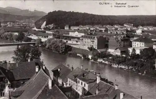 Ak Olten Kt. Solothurn Schweiz, Bahnhof und Industrie Quartier, Flusspartie