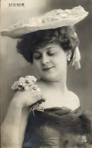 Ak Portrait einer Frau, Stiener, Opernsängerin ?, Schauspielerin ?