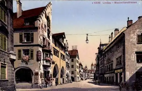 Ak Lindau am Bodensee Schwaben, Maximilianstraße, Straßenlaterne