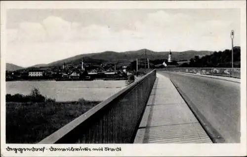 Ak Deggendorf im Bayerischen Wald Niederbayern, Blick auf Stadt und Donaubrücke