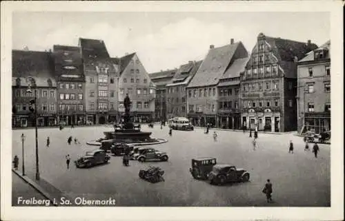 Ak Freiberg in Sachsen, Obermarkt, Brunnendenkmal, Autos