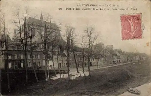 Ak Pont-de-l'Arche Eure, Le Quai, vue prise du Pont