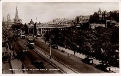 Ak Edinburgh Schottland, Princes Street, Blick nach Osten