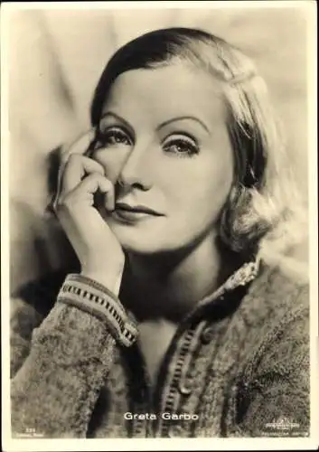 Ak Schauspielerin Greta Garbo, Portrait