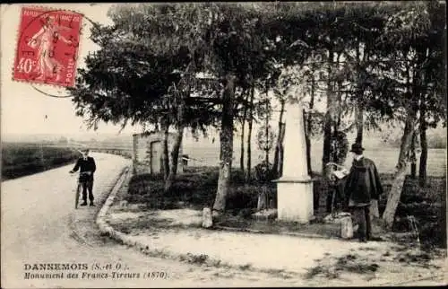 Ak Dannemois Essonne, Monument des Francs Tireurs de 1870