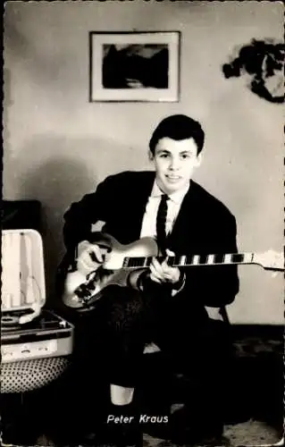 Ak Schauspieler, Sänger Peter Kraus, Portrait, Gitarre