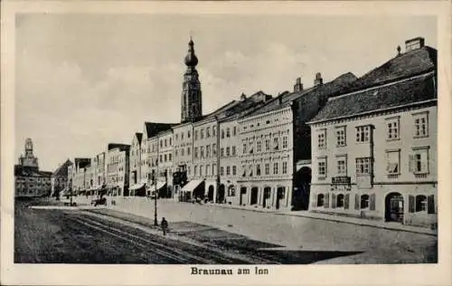 Ak Braunau am Inn Oberösterreich, Straßenpartie