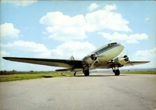 Ak Douglas DC 3, Air Classic GmbH, Passagierflugzeug, Propellermaschine