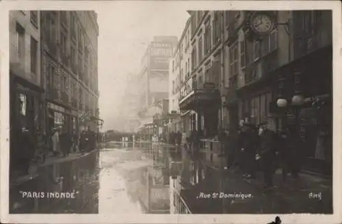 Ak Paris VII, Rue Saint Dominique, Die große Seineflut, Januar 1910