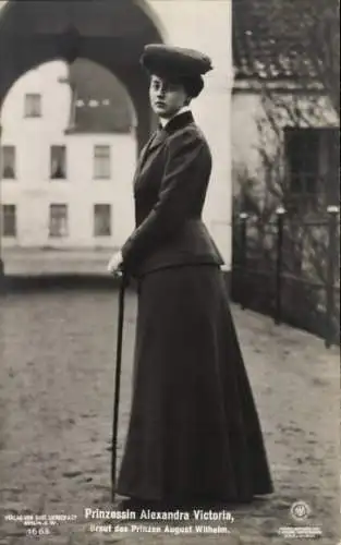 Ak Prinzessin August Wilhelm von Preußen, Alexandra Victoria, Portrait