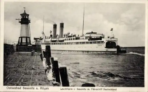 Ak Sassnitz auf Rügen, Leuchtturm, Fährschiff Deutschland