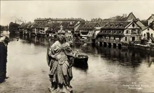 Ak Bamberg an der Regnitz Oberfranken, Regnitzpartie mit Statue der hl. Kunigunde