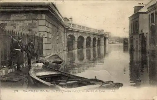 Ak Paris XVI Passy, Inondations Janvier 1910, Station