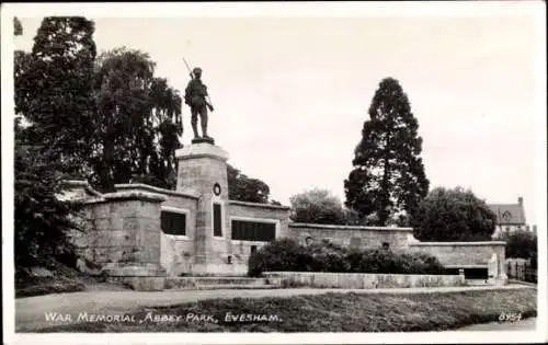 Ak Evesham Worcestershire England, Kriegsdenkmal, Abbey Park