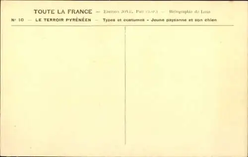 Ak Trachten aus Frankreich, Bäuerin mit Hund