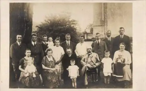 Foto Ak Breitenhof Breitenbrunn im Erzgebirge, Gruppenaufnahme 1925