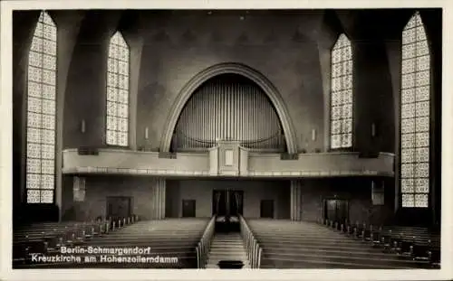 Ak Berlin Wilmersdorf Schmargendorf, Kreuzkirche am Hohenzollerndamm, Innenansicht