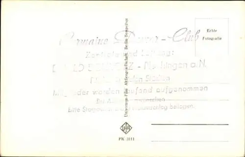 Ak Schauspielerin Germaine Damar, Portrait, Autogramm, Liegestuhl