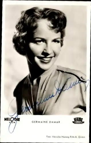 Ak Schauspielerin Germaine Damar, Portrait, an jedem Finger zehn, Autogramm
