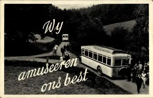 Ak Reisegesellschaft an einem Autobus