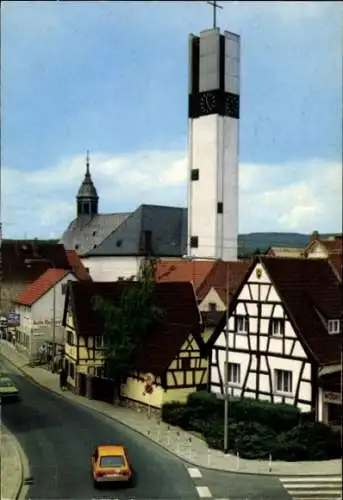 Ak Schwalbach am Taunus Hessen, Kirche, Fachwerkhaus, Auto, Altstadt