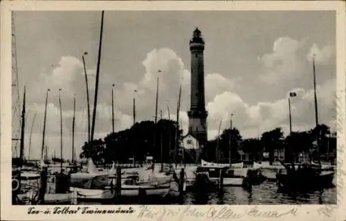 Ak Świnoujście Swinemünde Pommern, Leuchtturm, Segelboote