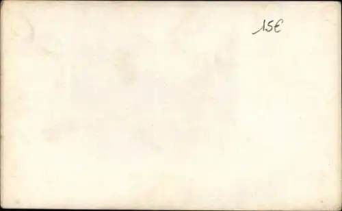 Ak Frauenakt, nackte Frau, Busen, Sitzportrait