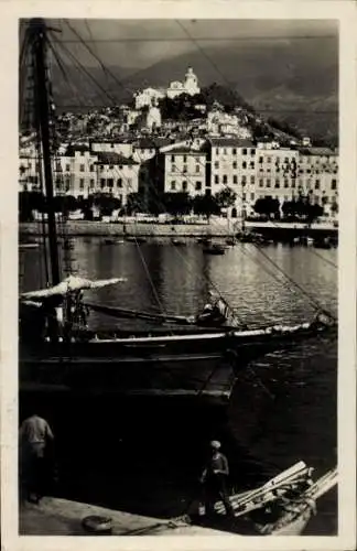 Ak Sanremo Ligurien, Stadt vom Hafen aus gesehen