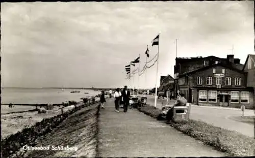 Ak Ostseebad Schönberg in Holstein, Strandpromenade