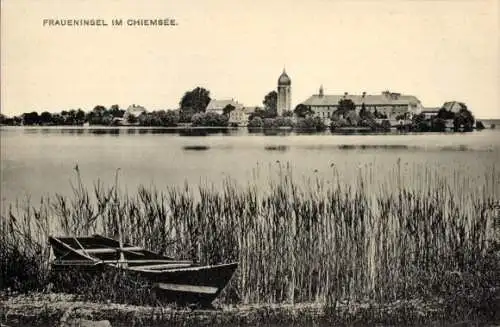 Ak Fraueninsel Chiemsee Oberbayern, Panorama, Ruderboot im Schilf