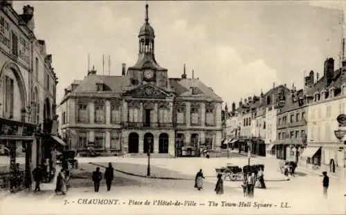 Ak Chaumont Haute-Marne, Place de l'Hotel de Ville