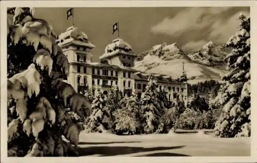 Ak Sankt Moritz Kanton Graubünden, Kurhaus, Grand Hotel des Bains, Winter