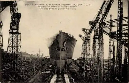 Ak Paquebot Ile de France, CGT French Line, Chantier de Penhoet St. Nazaire