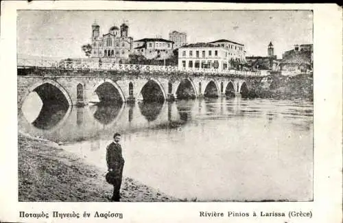 Ak Griechenland, Fluss Pinios in Larissa, Brücke