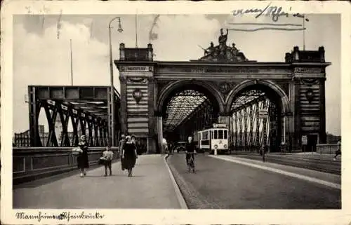 Ak Mannheim in Baden, Rheinbrücke, Straßenbahn