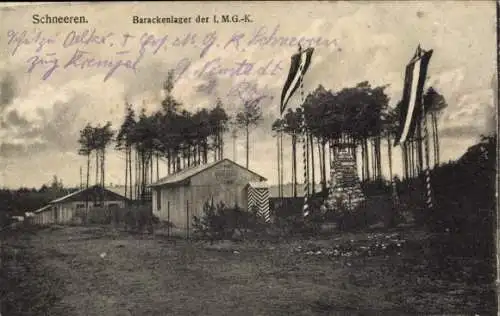 Ak Schneeren Neustadt am Rübenberge Niedersachsen, Barackenlager der I. MGK, Kriegerdenkmal