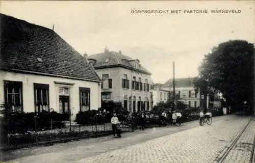 Ak Warnsveld Gelderland Niederlande, Blick auf das Dorf mit dem Pfarrhaus