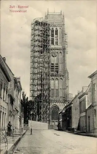 Ak Zaltbommel Gelderland, Nieuwstraat, Kerk