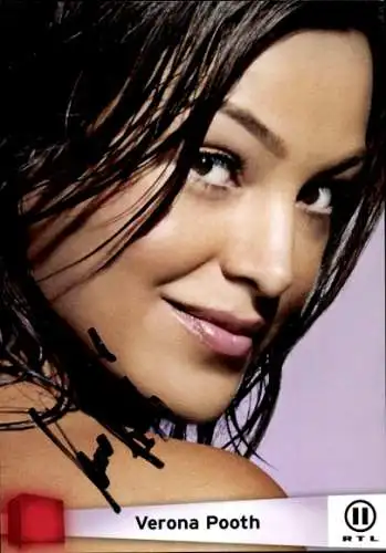Ak Schauspielerin Verona Pooth, Portrait, Autogramm, Engel im Einsatz, RTL II