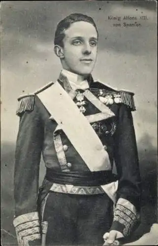 Ak König Alfonso XIII von Spanien, Portrait, Uniform