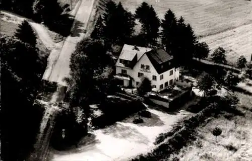 Ak Bad Camberg im Taunus, Haus Taunusblick, Luftansicht