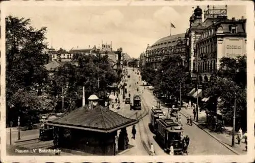 Ak Plauen im Vogtland, Bahnhofstraße, Bahngleise, Straßenbahnen