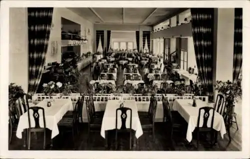 Ak Westerland auf Sylt, Kurhaus Strandhalle, Innenansicht